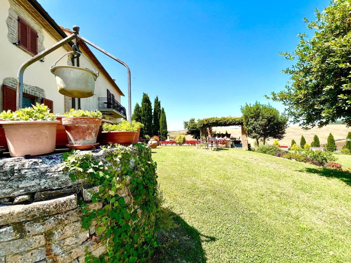 Poggiosalto In Toscana Pienza Bagian luar foto