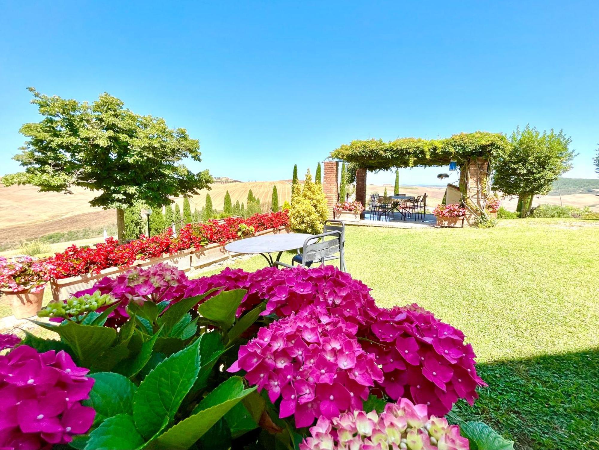 Poggiosalto In Toscana Pienza Bagian luar foto